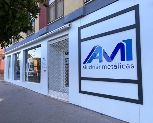 fachada exteriro oficina aludrian metalicas en totana